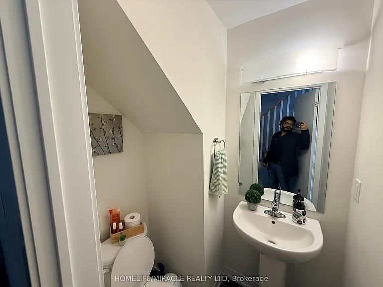 1460 Whites Rd #323 — Photo 8