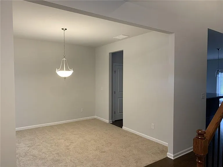 430 Broadmoor Dr — Photo 2