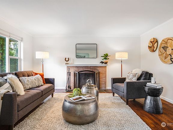 4th image of 17916 1st Avenue NE