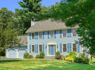 19 Hyacinth Dr, Westford, MA 01886