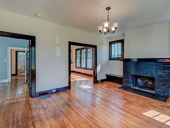 5th image of 3112 Linden Ave