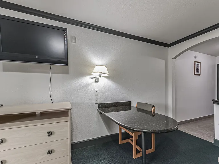 1025 Swanson St — Photo 82