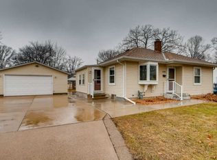 1121 McCammon Ave, Saint Paul Park, MN 55071