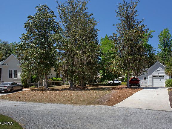 2nd image of 98 Gautier Place