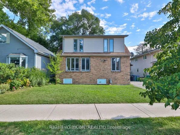 446 Orano Ave, Mississauga, ON L5G 2B9