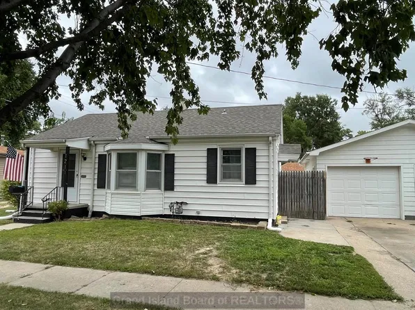 1211 N Clark St, Grand Island, NE 68801