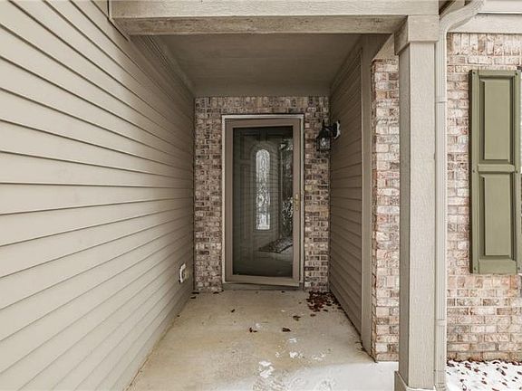 4th image of 5535 Edgewood Trace Blvd