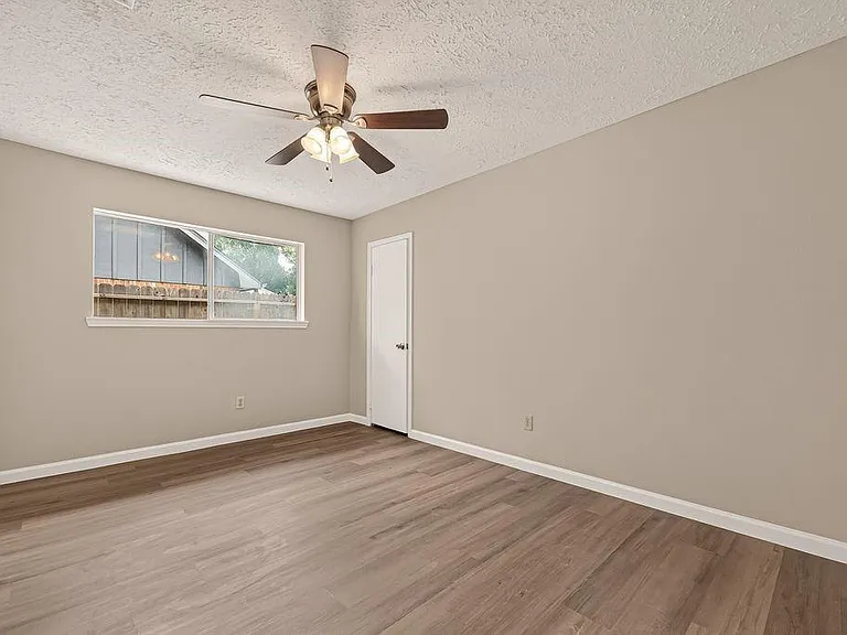 1519 Hitherfield Dr — Photo 29