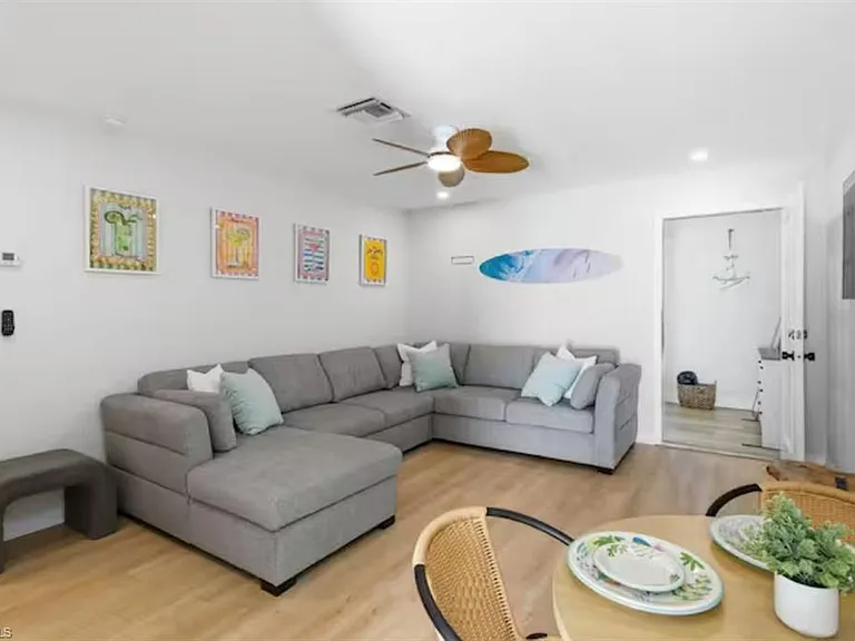 2147 Washington Ave #A — Photo 4
