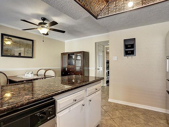 5th image of 3812 Laura Leigh Ln