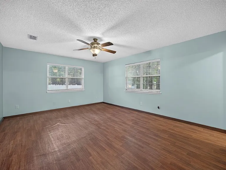 892 Branscomb Rd — Photo 16