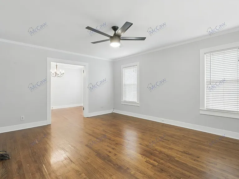 2516 Primrose Ave — Photo 7