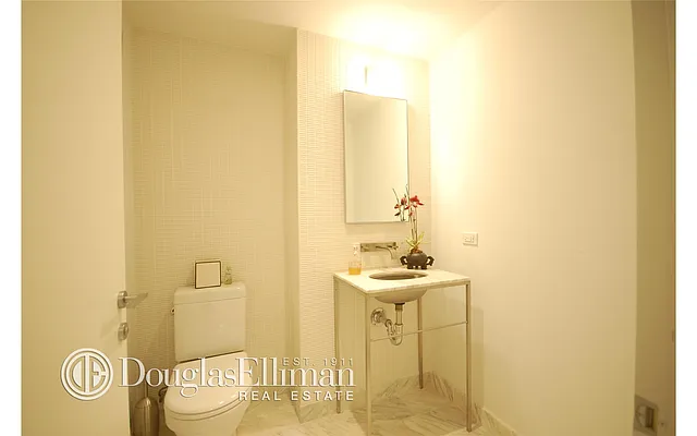 Rented by Douglas Elliman | media 7