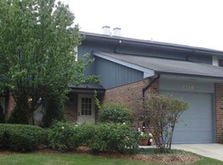 1110 Briarcliffe Blvd, Wheaton, IL 60189