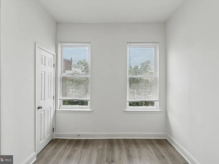 1761 N Newkirk St — Photo 12