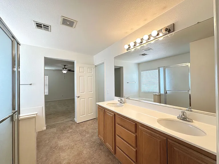 560 Playa Linda Pl — Photo 16