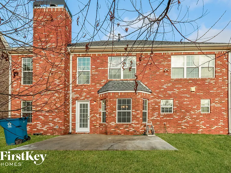 1528 Park Knoll Trl — Photo 15