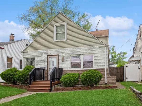 126 S 47th Ave, Bellwood, IL 60104