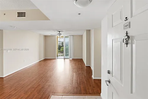 520 SE 5th Ave Photo 1