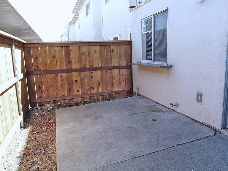 4211 Weymouth Ln — Photo 15