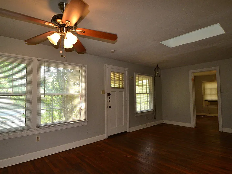 3408 Lafayette Ave — Photo 4