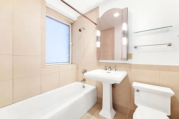 Sold by Keller Williams NYC | media 8