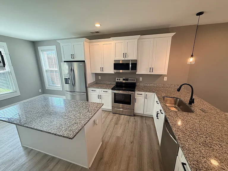 4 Plum Dr — Photo 7