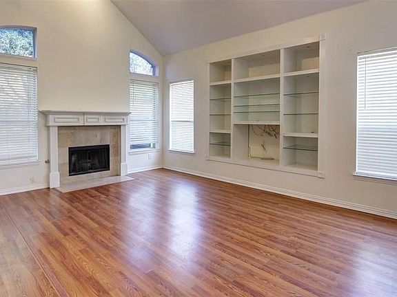 2nd image of 2713 University Dr