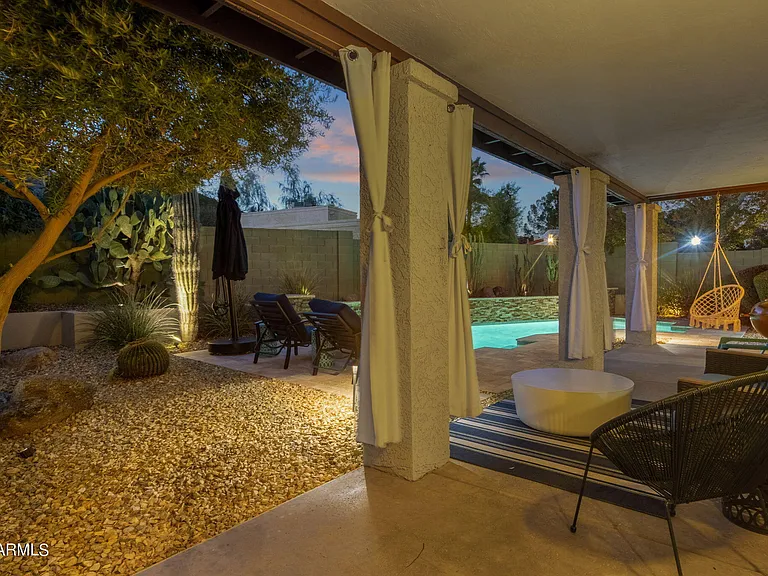 4611 E Desert Dr — Photo 43