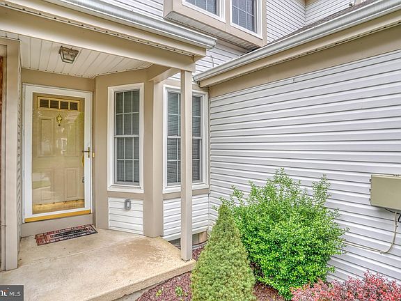 2nd image of 70 Lake Tahoe Cir