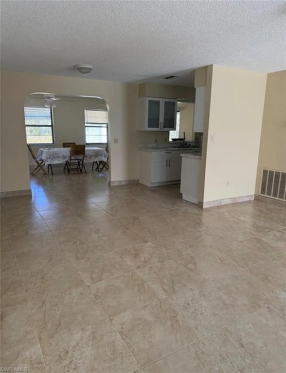 2 bed, 2.0 bath, 1298 sqft, $1,700 — Photo 4