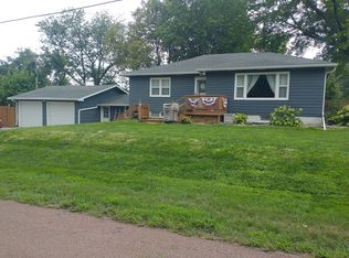 151 N 8th Ave, Lake Andes, SD 57356
