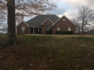 586 Brentwood Est, Glasgow, KY 42141