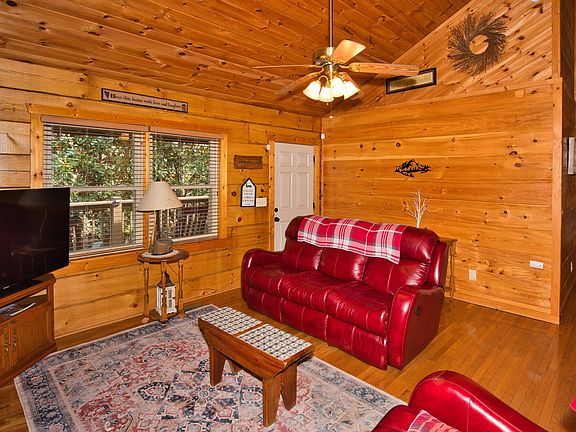 4th image of 3209 Cristobal Way