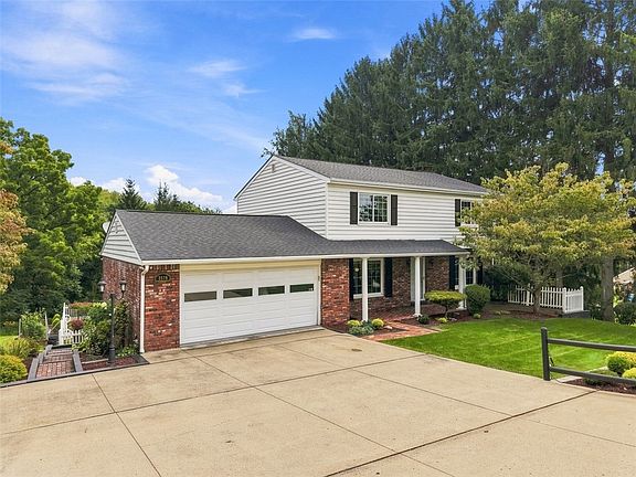 4th image of 2578 Ridge Road Ext