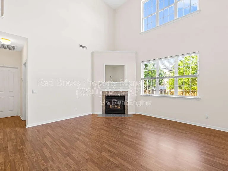 17320 Brightstone Ct — Photo 12