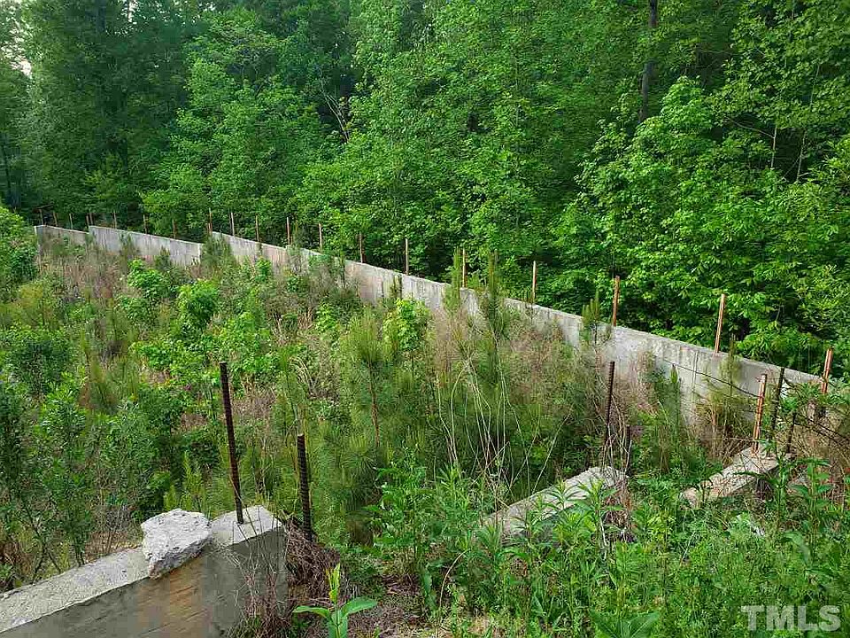 2nd image of 5829 Sunset Lake Rd