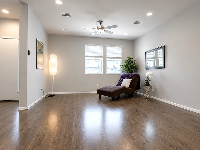 16210 E Warner Pl — Photo 4