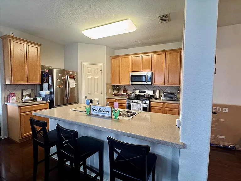6323 Bennington Springs Dr — Photo 7