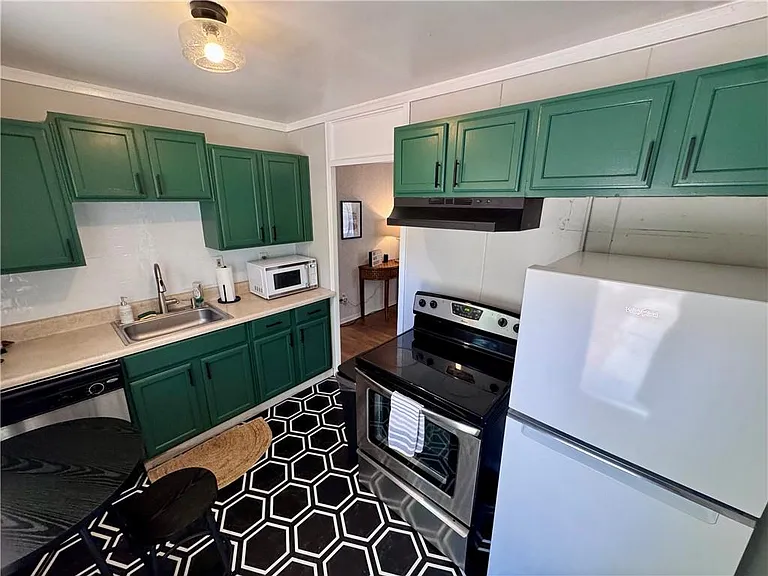 621 Rufus Henderson Dr — Photo 9