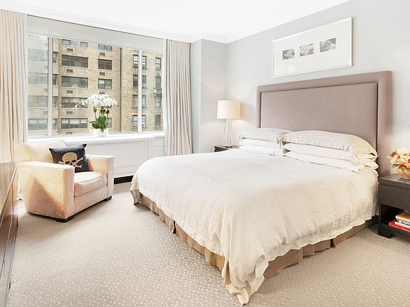 4th image of 308 E 72nd St APT 8A