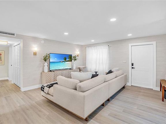 3rd image of 1549 Sandpiper St APT 79
