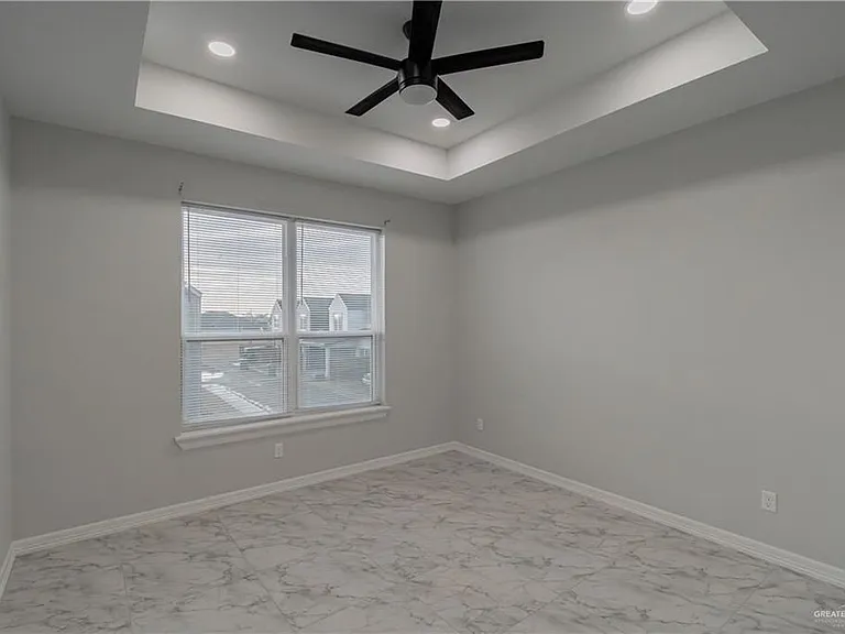 5510 N Crown Point — Photo 11