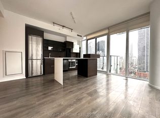 75 Saint Nicholas St S #1504, Toronto, ON M4Y0A5