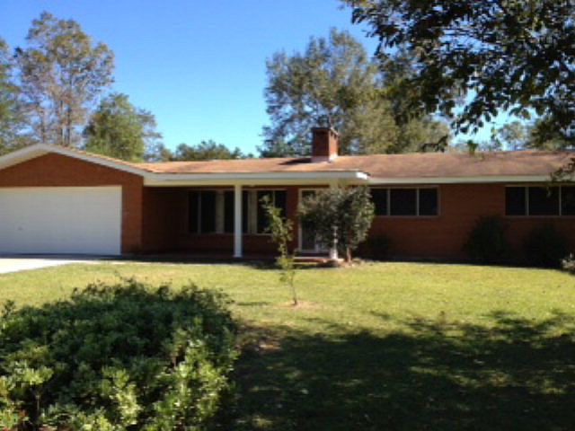 1st image of 1603 E Lakeshore Dr