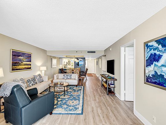5th image of 840 Ocean Dr APT 403
