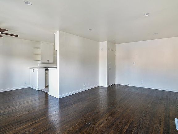 3rd image of 712 N Ardmore Ave #5