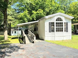 169 Country Rd, Utica, NY 13502