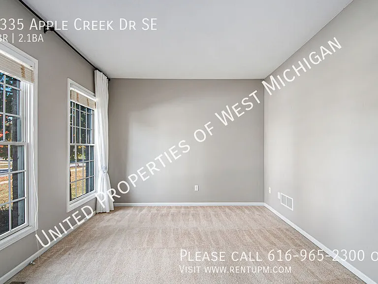 1335 Apple Creek Dr SE — Photo 4