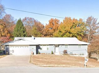 9205 Williams Rd, Rogers, AR 72756